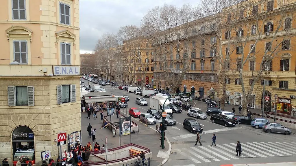 Apartment Luca'S Vatican Hospitality Rome Italy